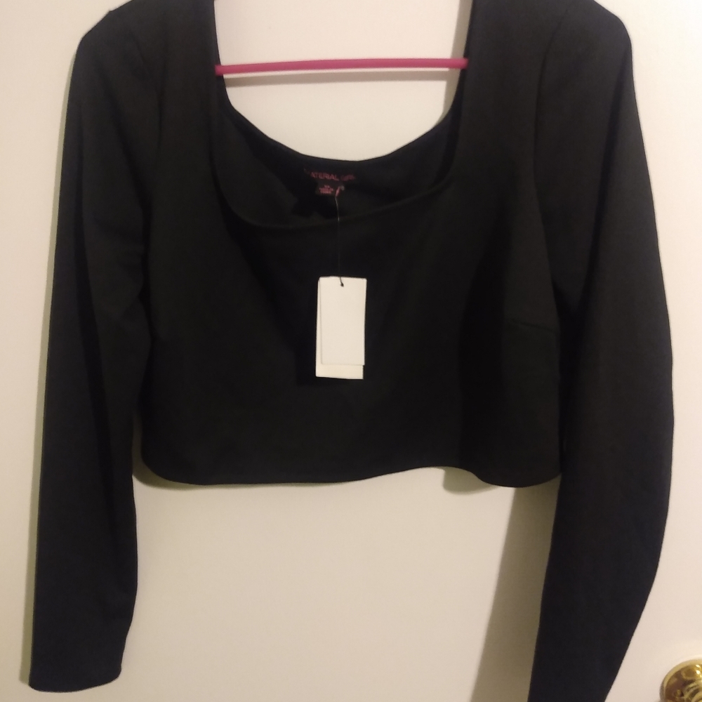 Betsy Johnson  black crop top